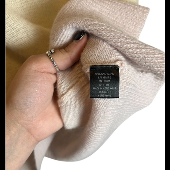 Cashmere 360 White Pink Ombré Oversized Sweater Size Small - Picture 5 of 5